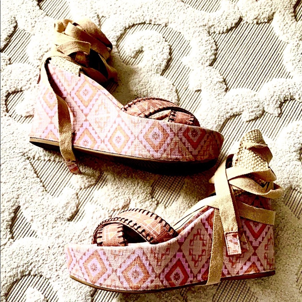 Theodora & Callum block wedge platform heel shoes